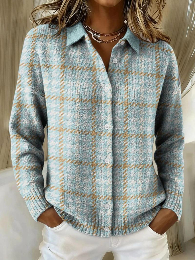 Tara – Checkered blouse with sand-colored accents