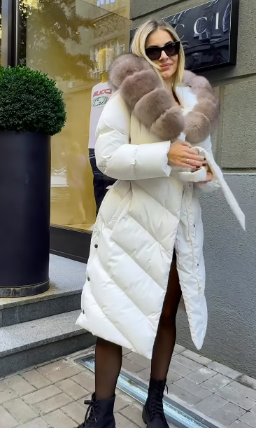 Christina | Elegant casual jacket with faux fur collar