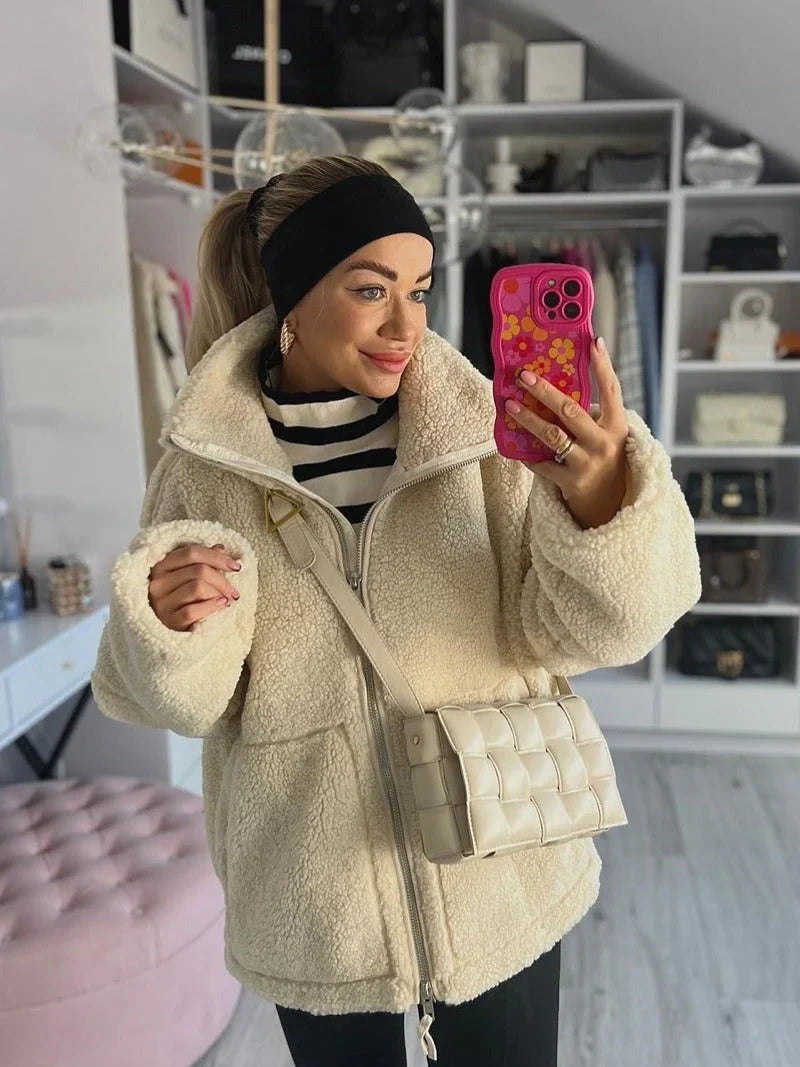 Keira – Soft teddy coat